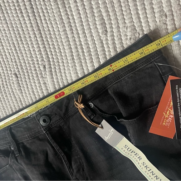 American Rag Jeans | Nwt American Rag Distressed Ripped - Picture 8 of 10